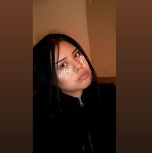 Meet your Posher, Desiree